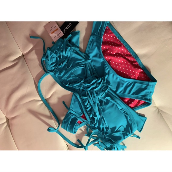 NWT Guess Bathing Suit 👙 Beautiful!! NEW!! - Picture 3 of 3
